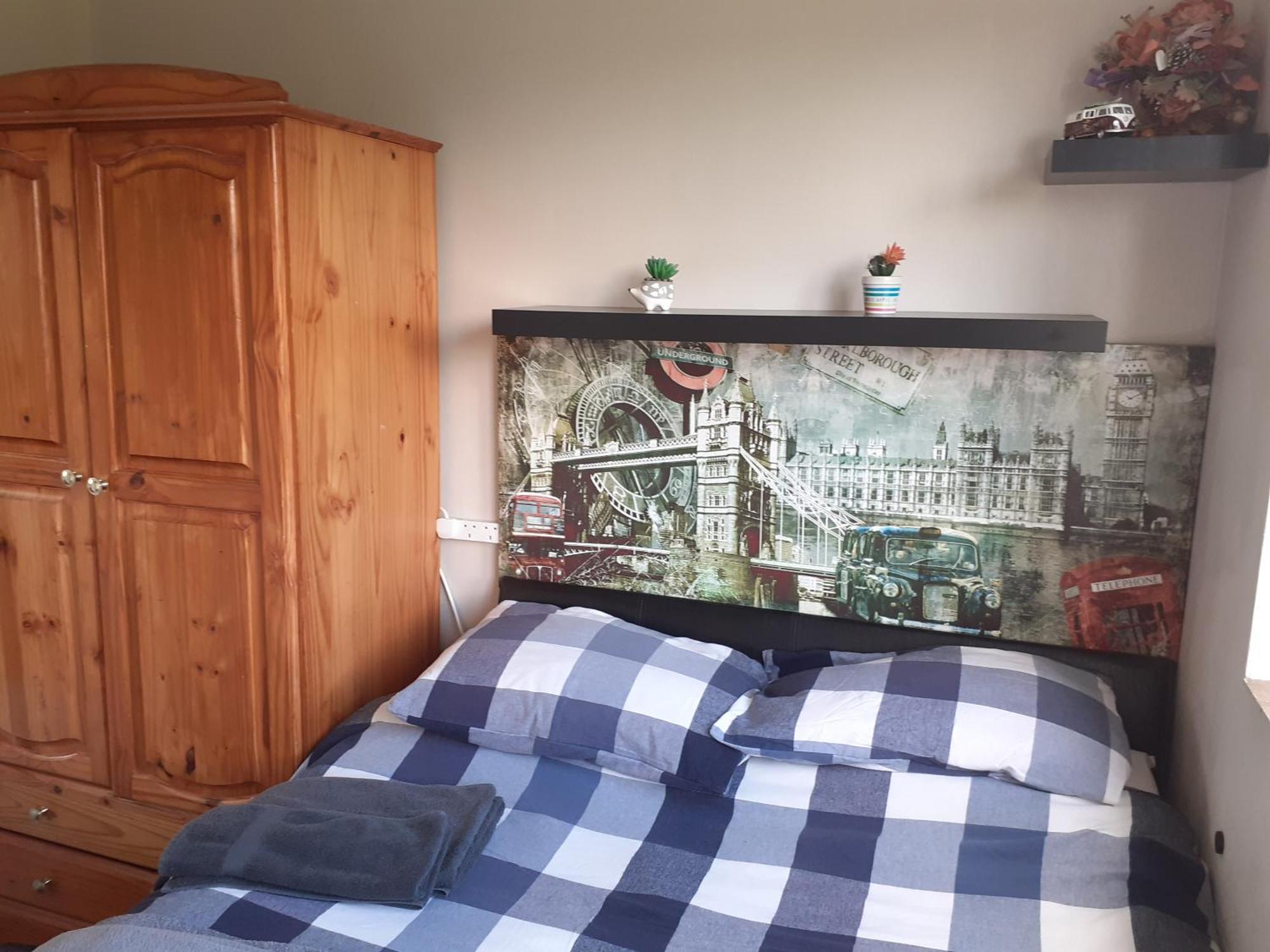Home From Home Single Or Double Room Netflix Or Virgin Tv Wifi & Free Parking Poole Kültér fotó