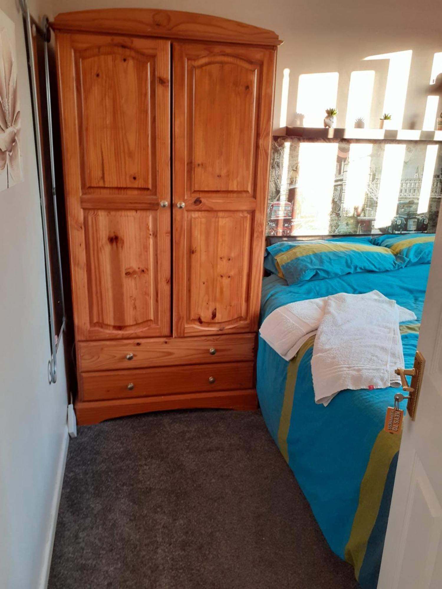 Home From Home Single Or Double Room Netflix Or Virgin Tv Wifi & Free Parking Poole Kültér fotó